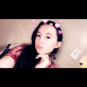 Meet your Posher, Leah